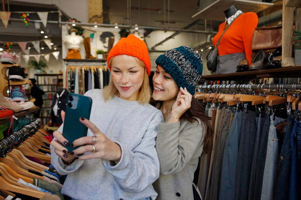 Swag in the Wild: Spotting Real Style Offline